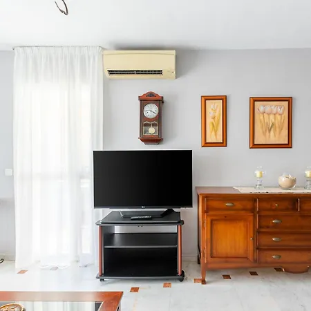 Wintowinrentals Great Location, Free Parking, Cala Del Moral Apartment *